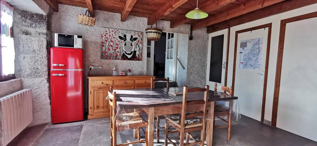 Location de vacances pour 5 personnes, avec terrasse et vue à Empurany - 2