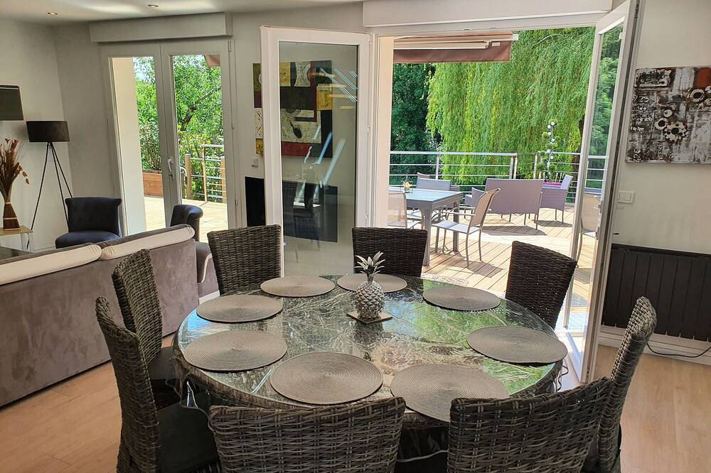 Maison avec terrasse  en bord de rivière in Martin-Église, Région de Dieppe