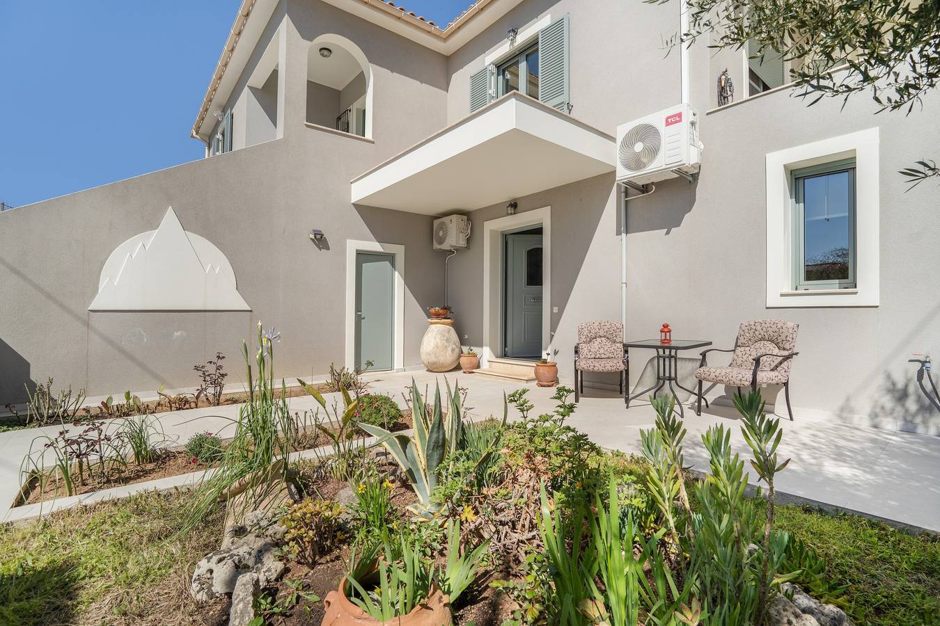 Ganze Wohnung, Apartment 'Rose Garden Home' mit Balkon, Wlan und Klimaanlage in Kefalonia