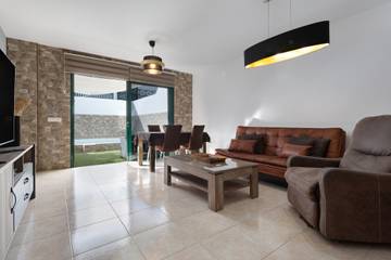 Villa voor 6 Personen in Playa Blanca, Yaiza, Afbeelding 1