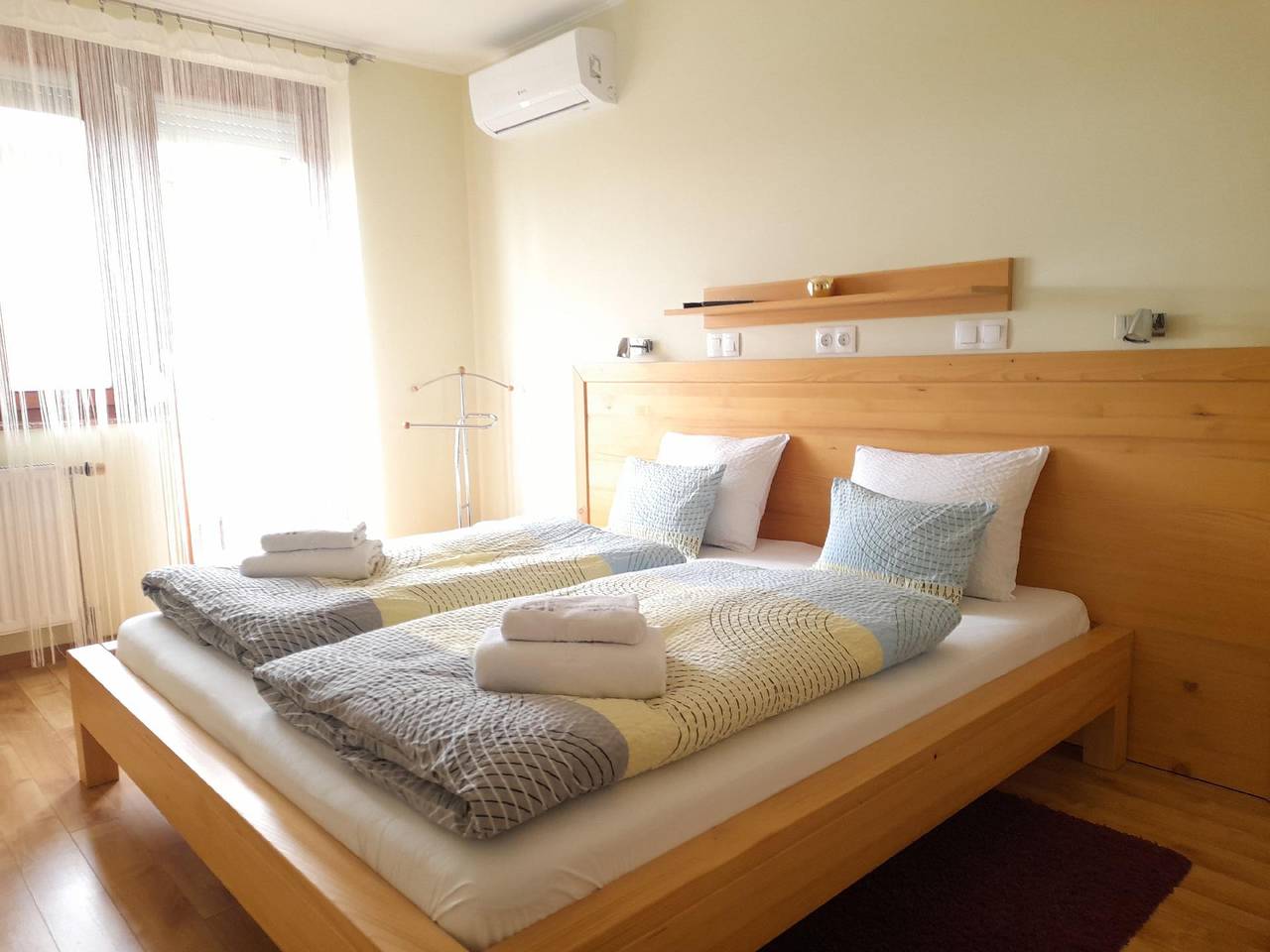 Ganze Ferienwohnung, Apartement mit Balkon Nr.5 Ács Apartman Hévíz in Heviz, Keszthely und Umgebung