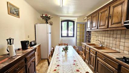 Vakantiehuis voor 5 Personen in Saint-Martin-la-Méanne, Centraal Massief, Afbeelding 2