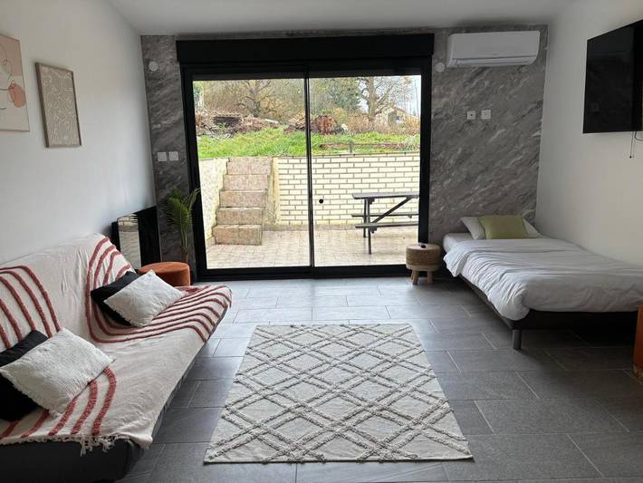Gîte pour 6 personnes, avec jardin ainsi que terrasse et vue à Montry - 2
