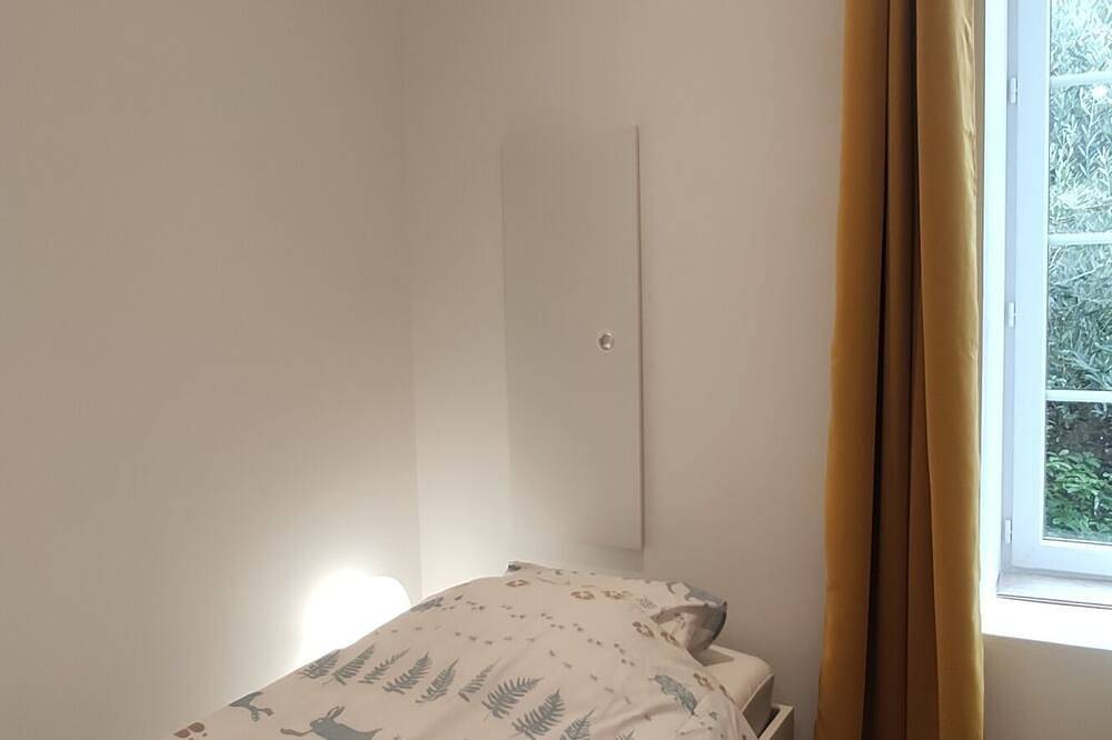Apartamento entero, Estudio-Vista al Jardín-Baño privado con bañera-Confortable in Ancenis, Valle del Loira