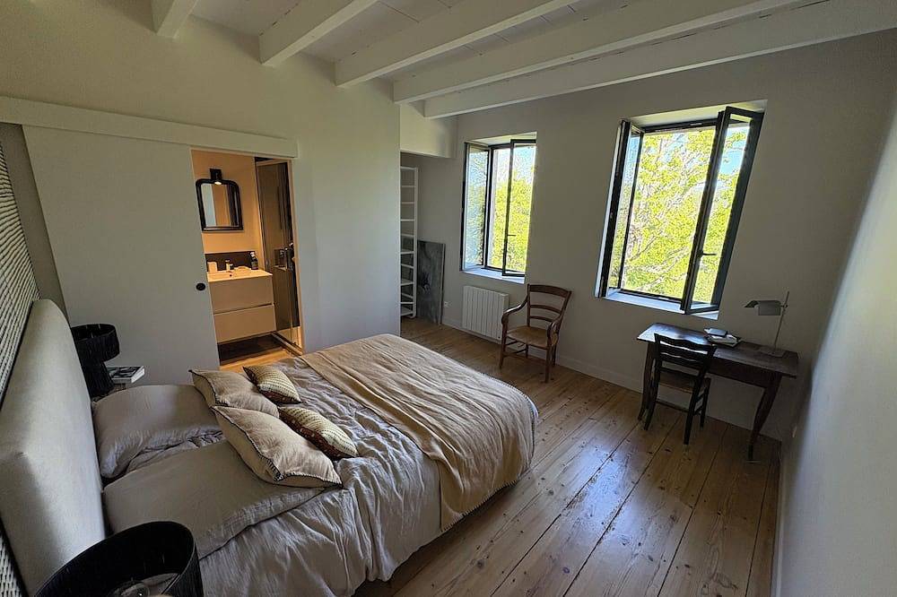 Charming country house in the heart of nature, close to Lake Nantua. in Matafelon-Granges, Nantua