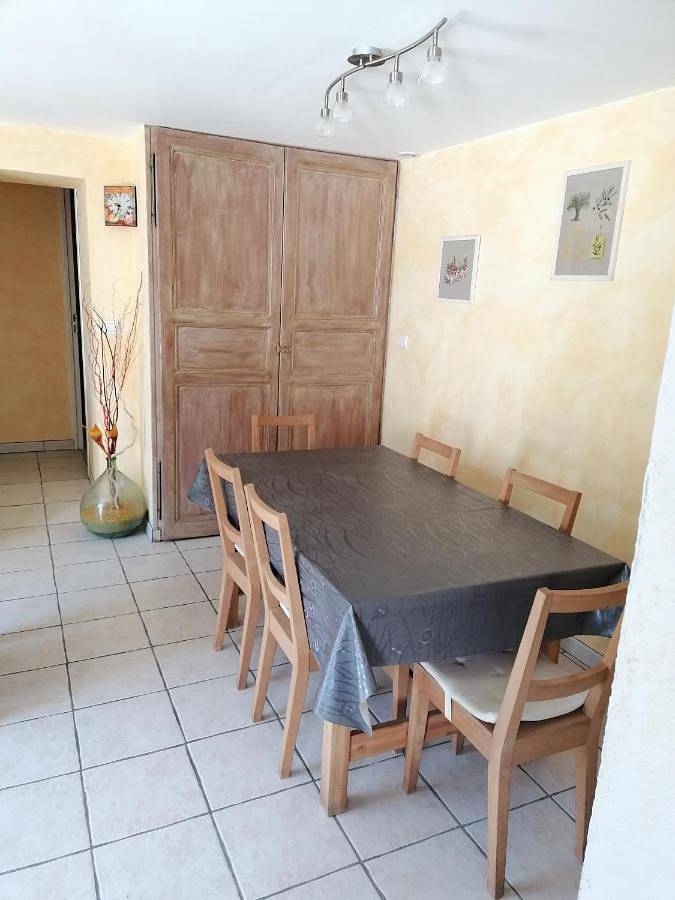 Location de vacances pour 6 personnes, avec terrasse à La Tour-sur-Orb - 4