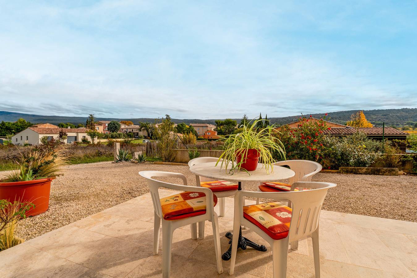 Maison de vacances « Gîte du Badassier » avec terrasse privée et Wi-Fi in Blauvac, Parc naturel régional du Mont-Ventoux