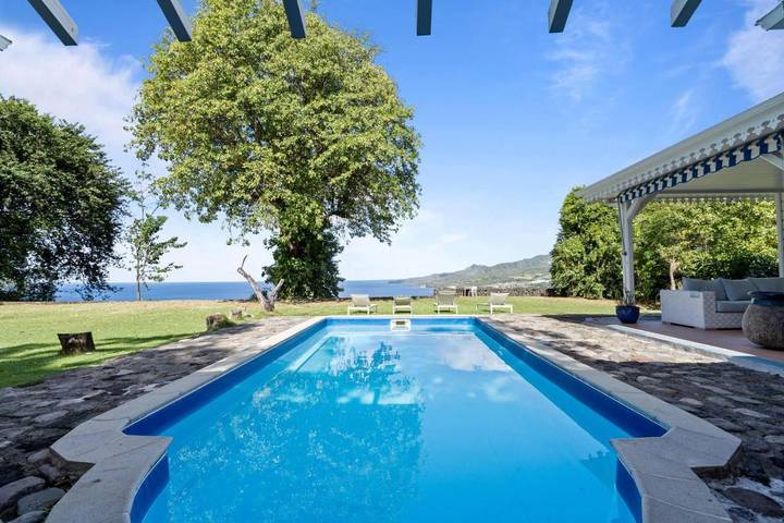 Villa pour 8 personnes, avec jardin et piscine