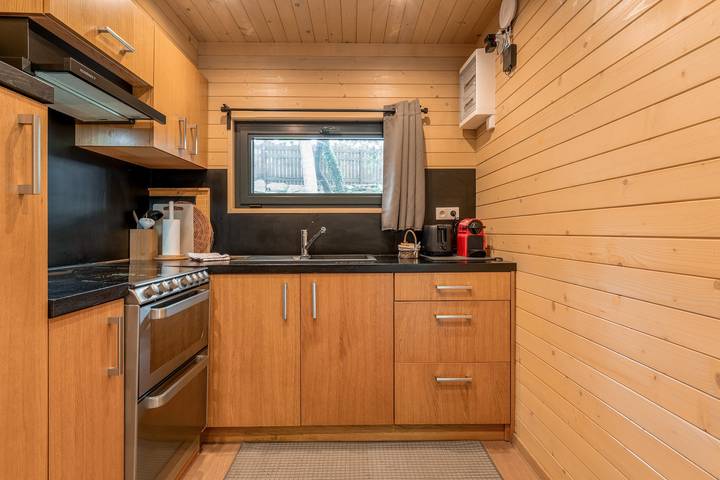 Vacation Home 'Lodge Slow Life - Mas De Rey' with Private Terrace, Wi-Fi & Air Conditioning in Arpaillargues-et-Aureillac, Nimes region