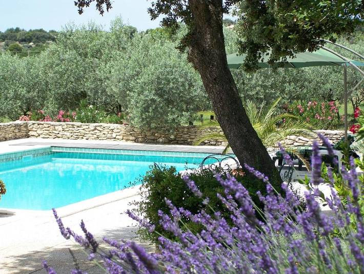 Chambre d’hôte pour 2 personnes, avec Terrasse et Jardin ainsi que Piscine et Vue à Gordes