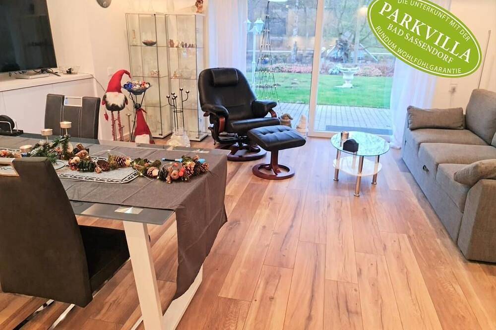 Ganze Wohnung, Parkvilla Bad Sassendorf mit 3 Schlafzimmern und Terrasse in Bad Sassendorf, Kreis Soest