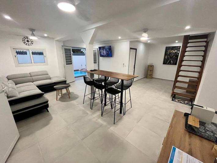 Villa pour 8 personnes, avec jardin et piscine