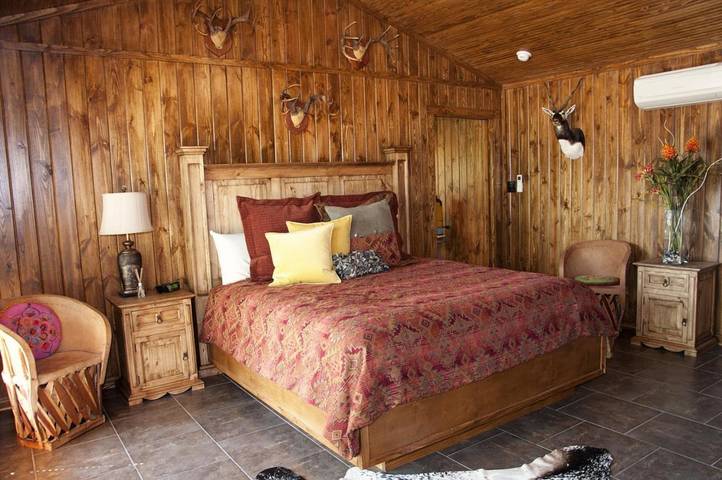 Chambre d’hôte pour 2 personnes, avec terrasse ainsi que jacuzzi et piscine dans Texas - 3