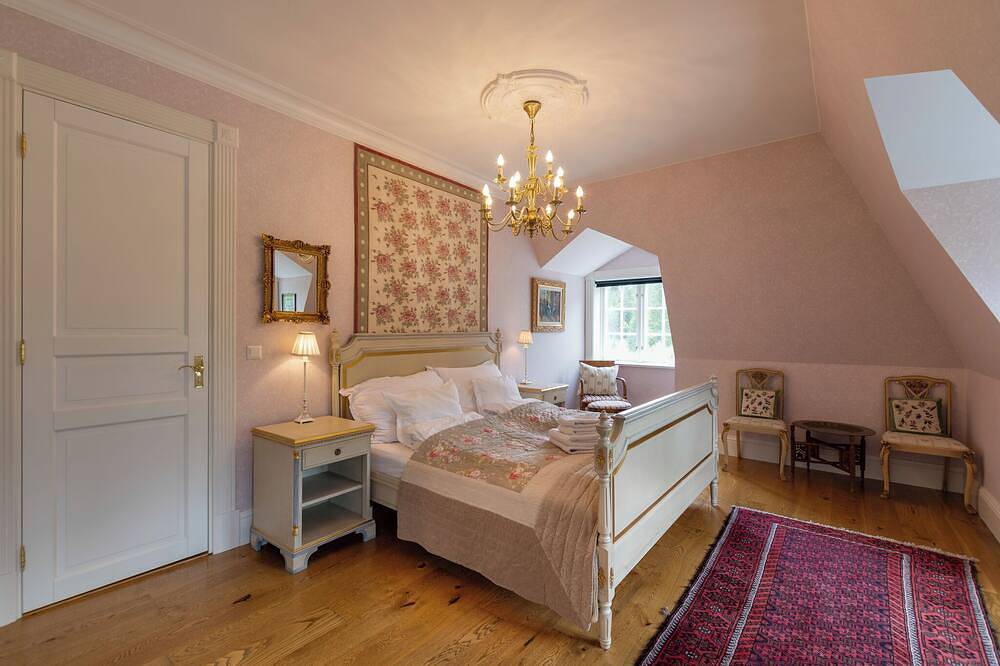 Unique Villa Grøndalen Gård with 5 bathrooms, only 15 minutes from Trysil ski center. in Trysil