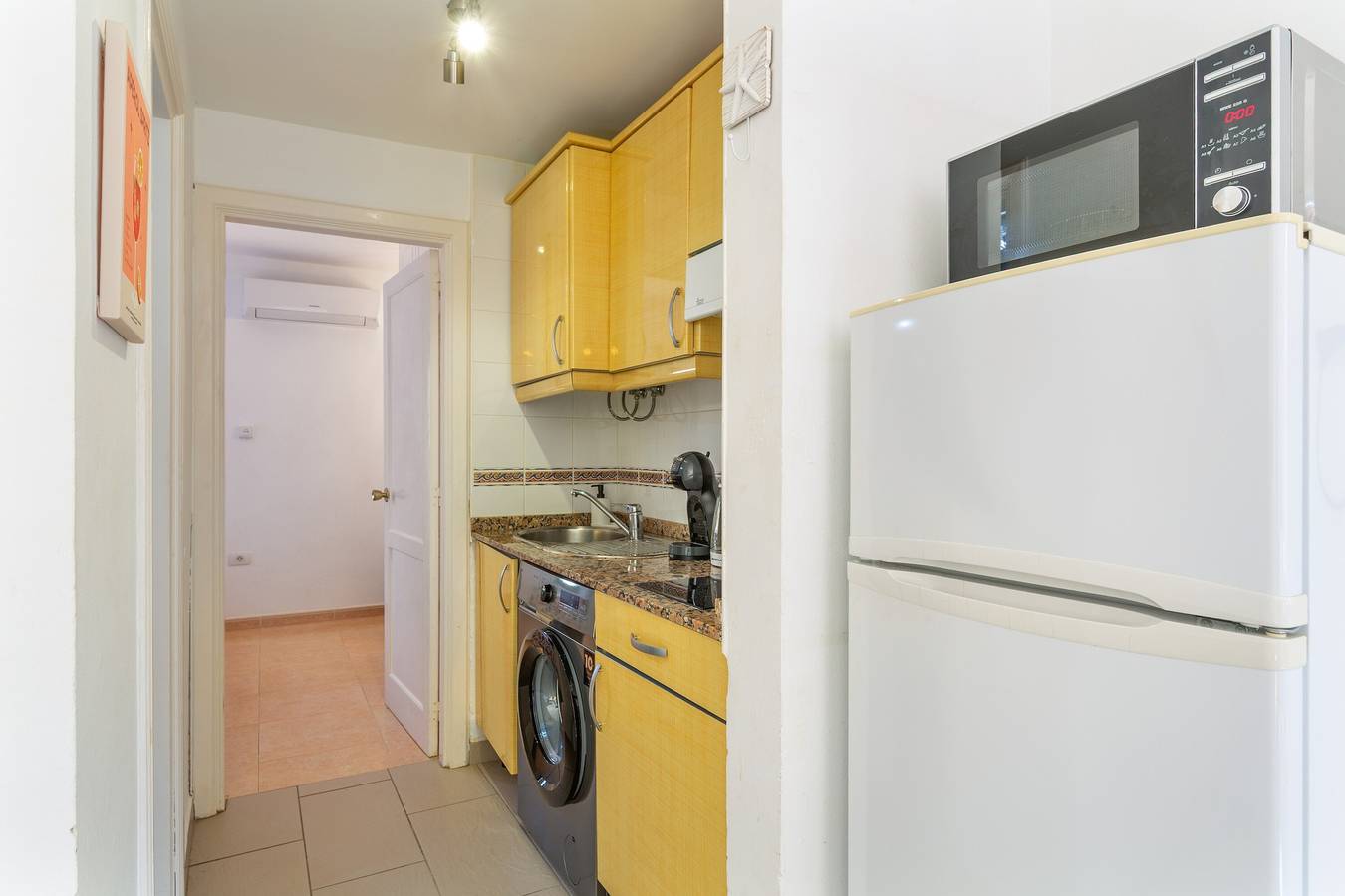 Ganze Wohnung, Ferienwohnung 'Alvates' mit Gemeinschaftspool, Wlan und Klimaanlage in Corralejo, La Oliva