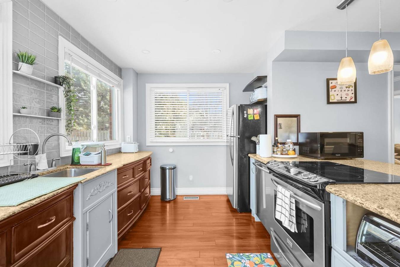 Stylish 3Br Whitby Home in Prime Location in Whitby, Lago Ontario (Kanada)