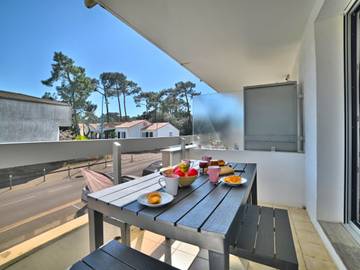 Gîte pour 4 personnes, avec balcon dans La Palmyre