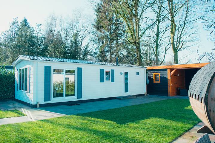 Lodge voor 6 personen, met sauna en whirlpool in Voorthuizen