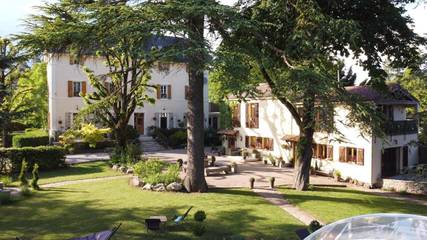 Maison d’hôte pour 4 personnes, avec jacuzzi ainsi que jardin et piscine à Le Caylar