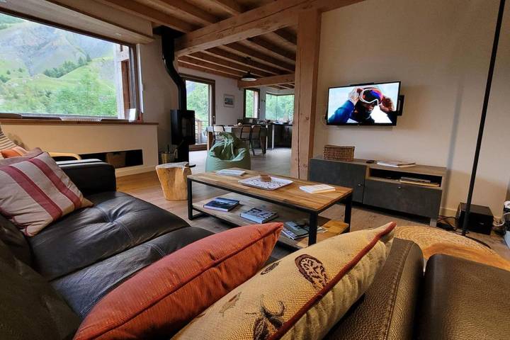 Gîte pour 6 personnes, avec Balcon ainsi que Terrasse et Jardin dans Station de la Grave la Meije