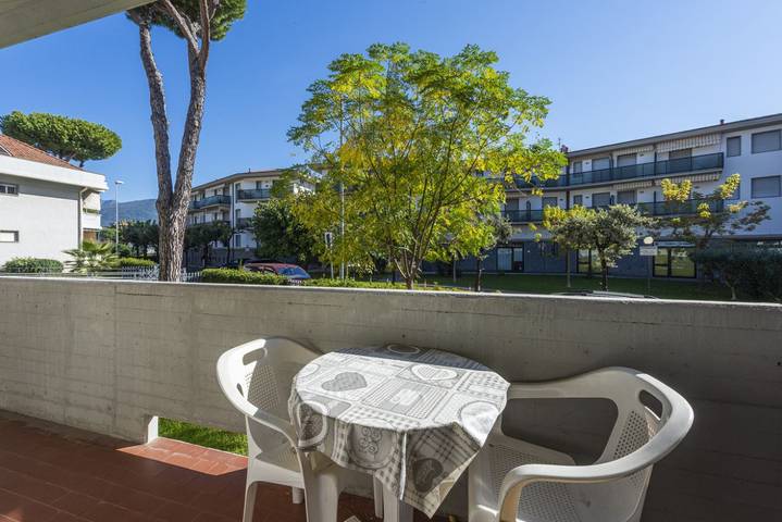 Holiday apartment for 6 people, with balcony/terrace - 1