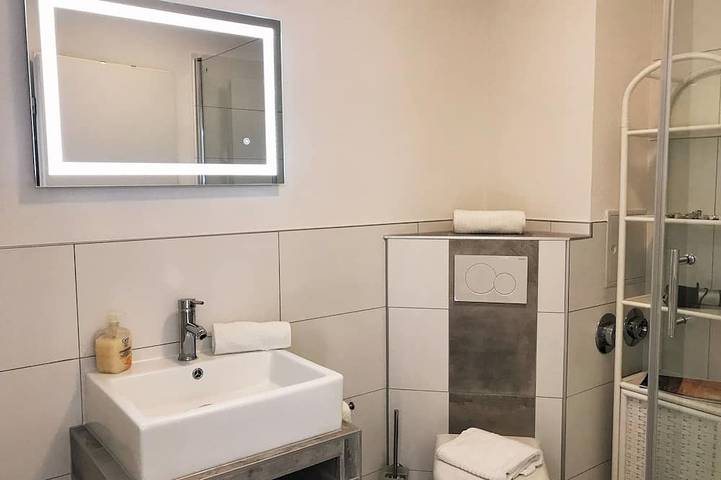 Ganze Wohnung, Kleine Schwalbe We 18: strandnahe und moderne 2-Zimmer-Fewo in Kühlungsborn Weststrand, Kühlungsborn