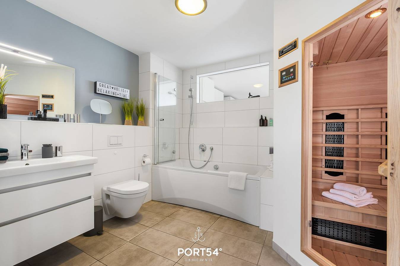 Ganze Wohnung, Meersicht - 1. Reihe am Wasser, Terrasse, Eg, Sauna, Badewanne, Elektrogrill in Olpenitz, Kappeln
