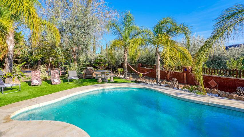 Casa rural para 4 personas, con piscina en Coín - 2