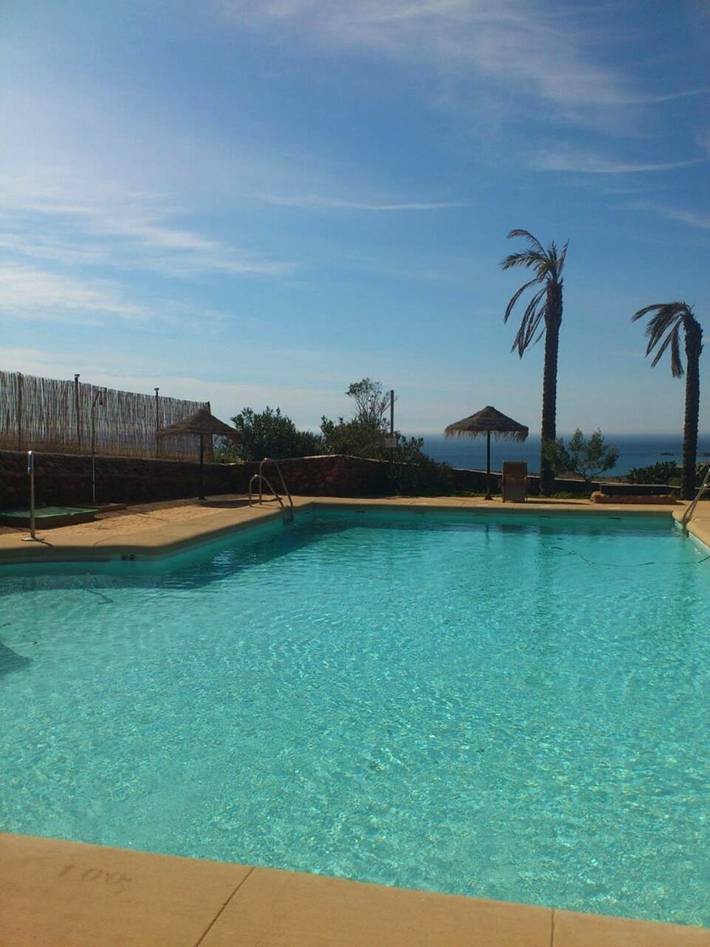Apartamento para 2 personas, con Balcón y Terraza además de Jardín y Piscina en La Isleta del Moro