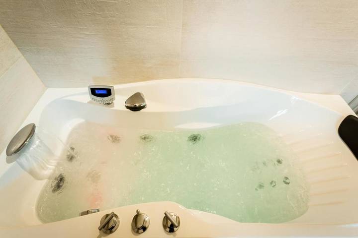 Chambre d’hôte pour 2 personnes, avec jardin et jacuzzi à Langeais - 3