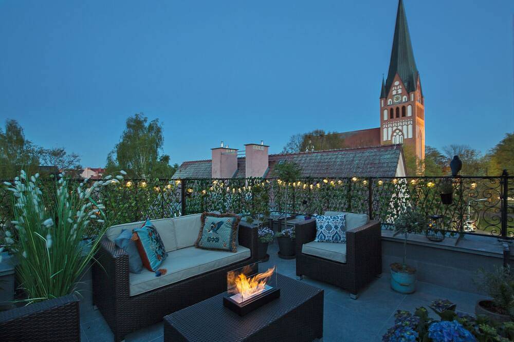 Ganze Wohnung, Loft Barnim - duplex with Historic Fire Tower and roof terrace! - near the lake in Neustettin, Westpommern