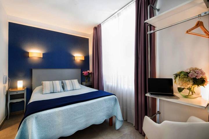 Hôtel pour 2 personnes, avec jardin dans Plage du Port-Vieux - 2