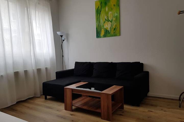 Ganze Wohnung, Gemütliche Ferienwohnung am schönen Hafen von Wiesbaden-Schierstein in Wiesbaden, Südhessen