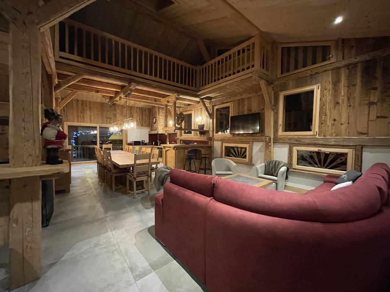 Chalet spacieux à Samoëns, 6 chambres, idéal pour 14 personnes avec Wifi in Samoëns, Région de Bonneville