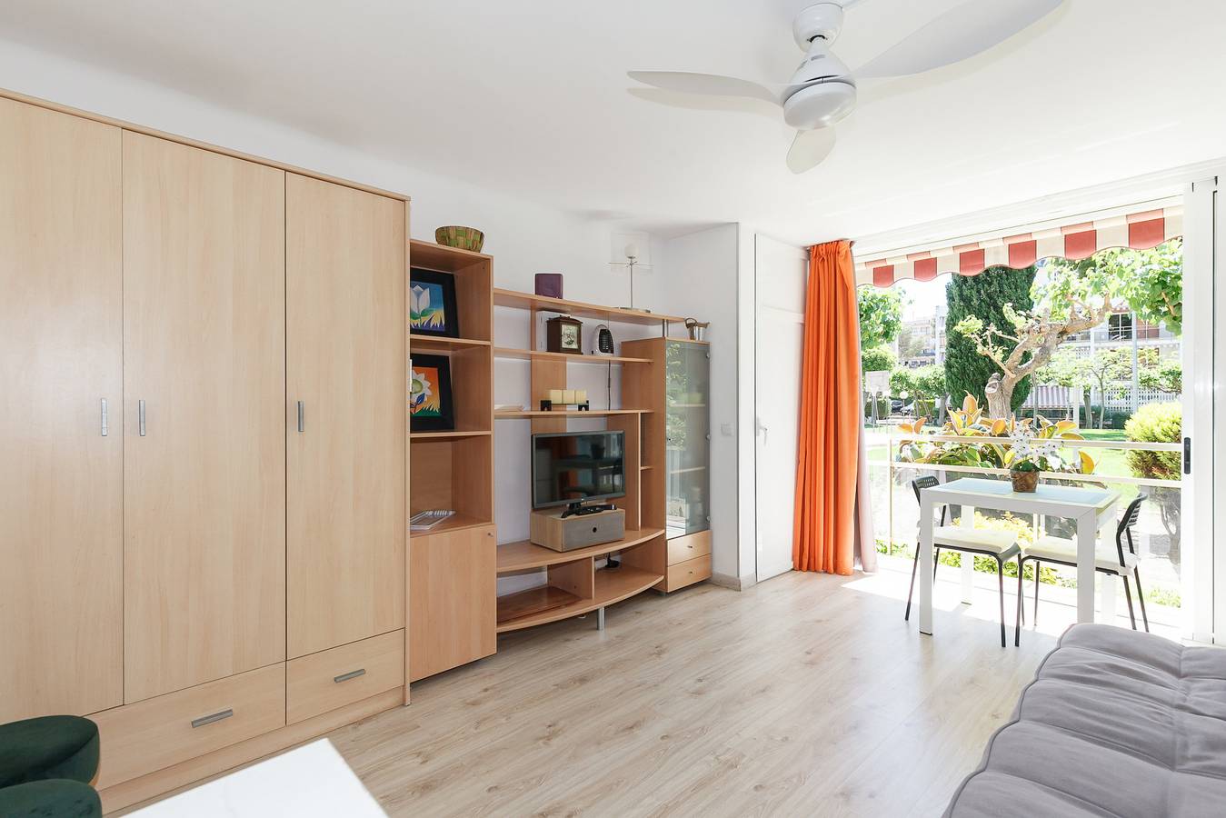 Apartamento entero, S103-181 Uhc Gaudi in Salou, Costa Dorada