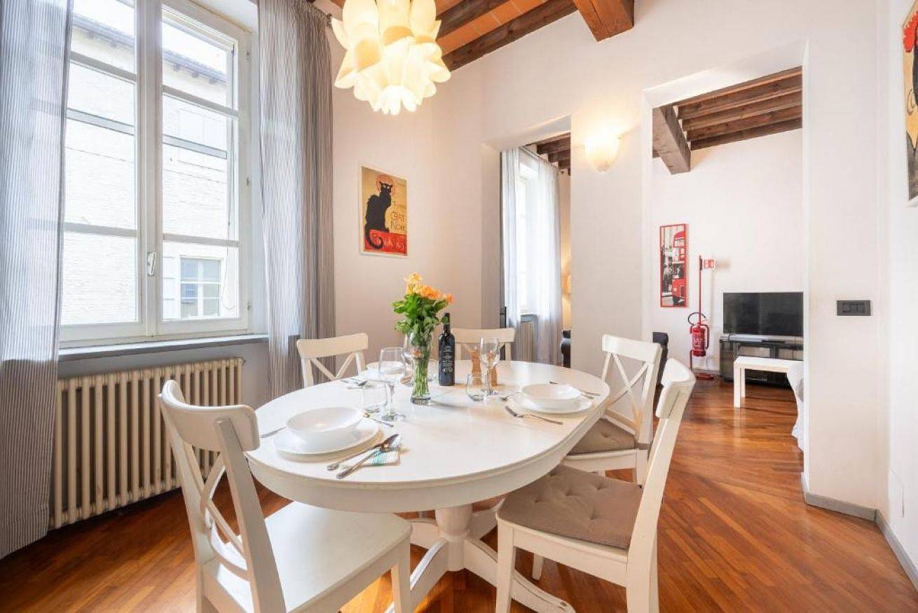 Appartement entier, Guesthost - Central Shiny Apartment x5! in Oltretorrente (Parma), Parme