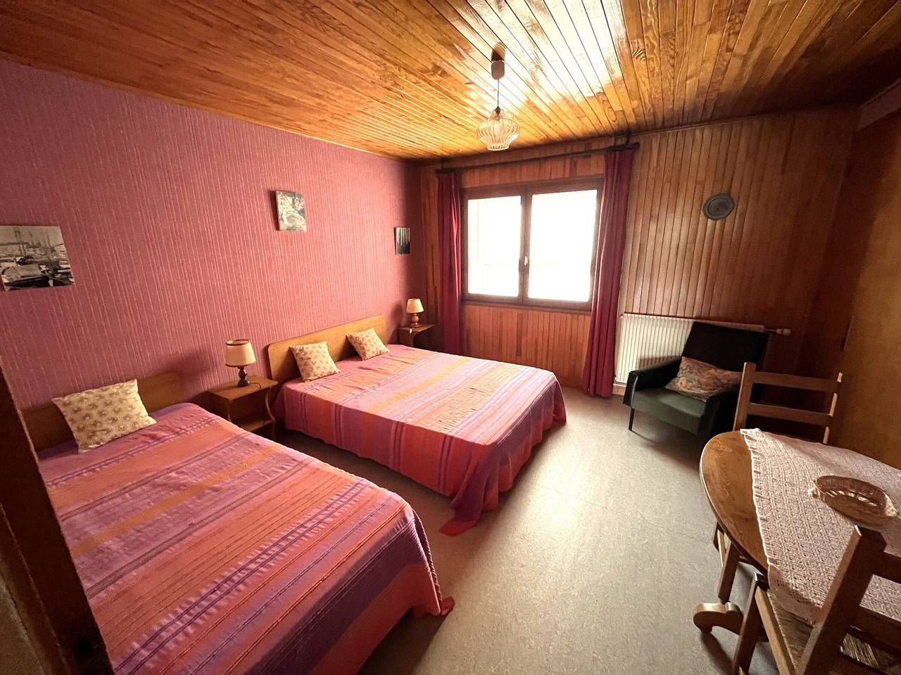 Ganze Wohnung, Wohnung in Autrans, 5 Personen, nahe Pisten, Haustiere erlaubt, Parkplatz in Autrans-Méaudre-en-Vercors, Parc naturel régional du Vercors