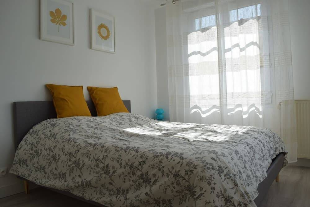 Apartamento entero, Beautiful F3 apartment - 63m2 - 50m from Rer A station in Bussy-Saint-Georges, Sena y Marne