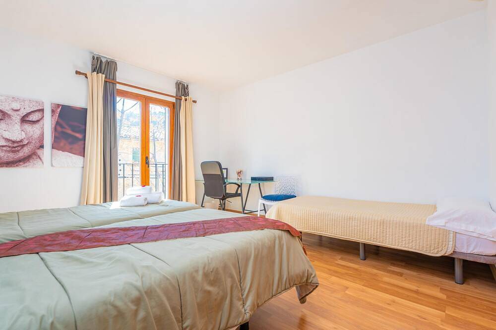 Entire apartment, Residencial Suites Valldemossa - Cartoixa in Valldemossa, West Majorca