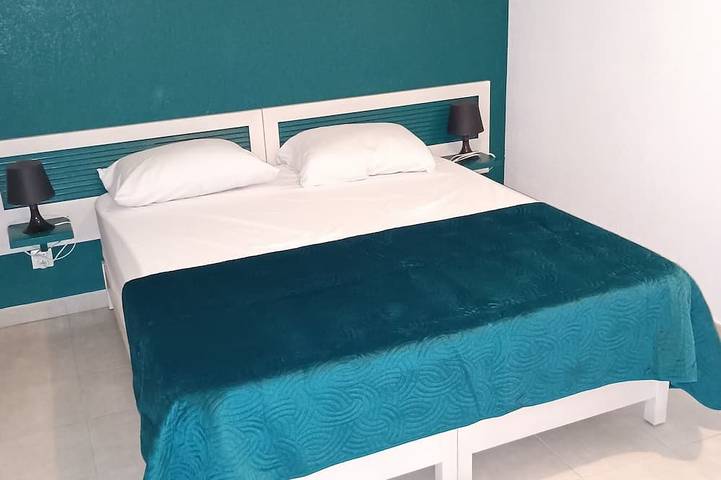 Location de vacances pour 6 personnes, avec piscine et terrasse dans Plage Venga Di L Oru Santa Maria Poggio - 3