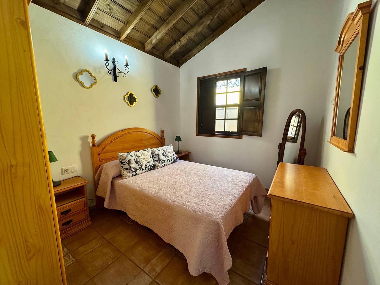 Ferienhaus 'Casa Castro' mit Bergblick, privatem Pool und Wlan in Tazacorte, La Palma Süd