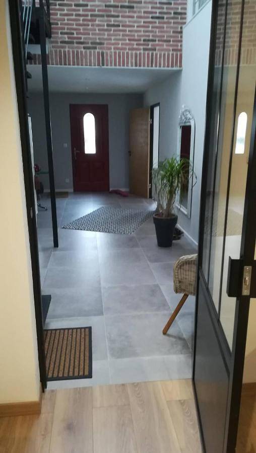 Double Room in Douvrin, Région de Béthune