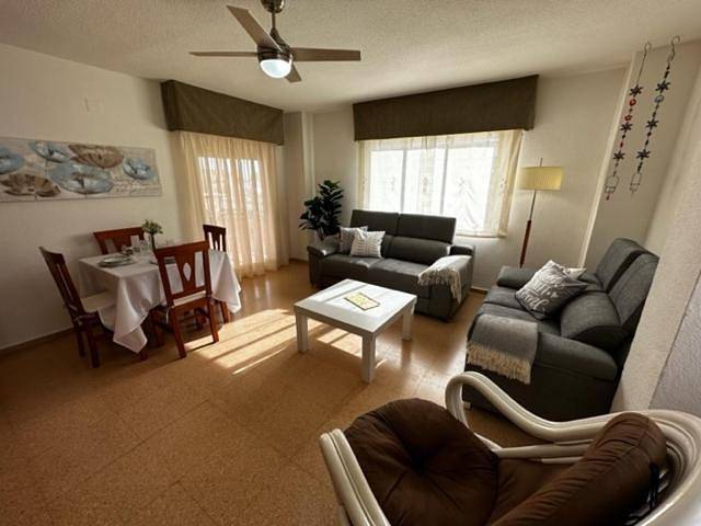 Apartamento de vacaciones para 8 personas, con piscina además de jardín y vistas - 1
