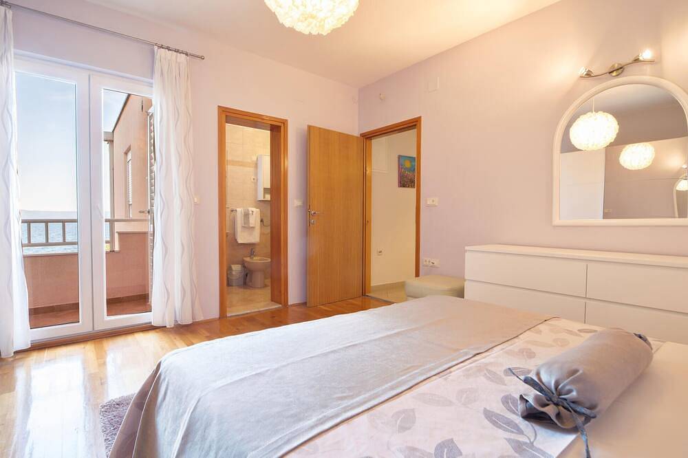 Geheel appartement, Mooi appartement in Igrane met keuken in Igrane, Makarska Riviera