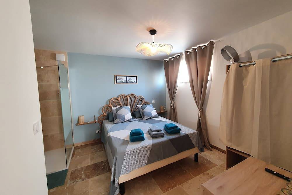 Entire apartment, New gite with private spa in Jonquerettes, Vaucluse