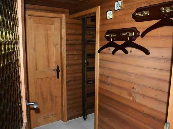 Chalet voor 2 personen, met balkon in Saanen