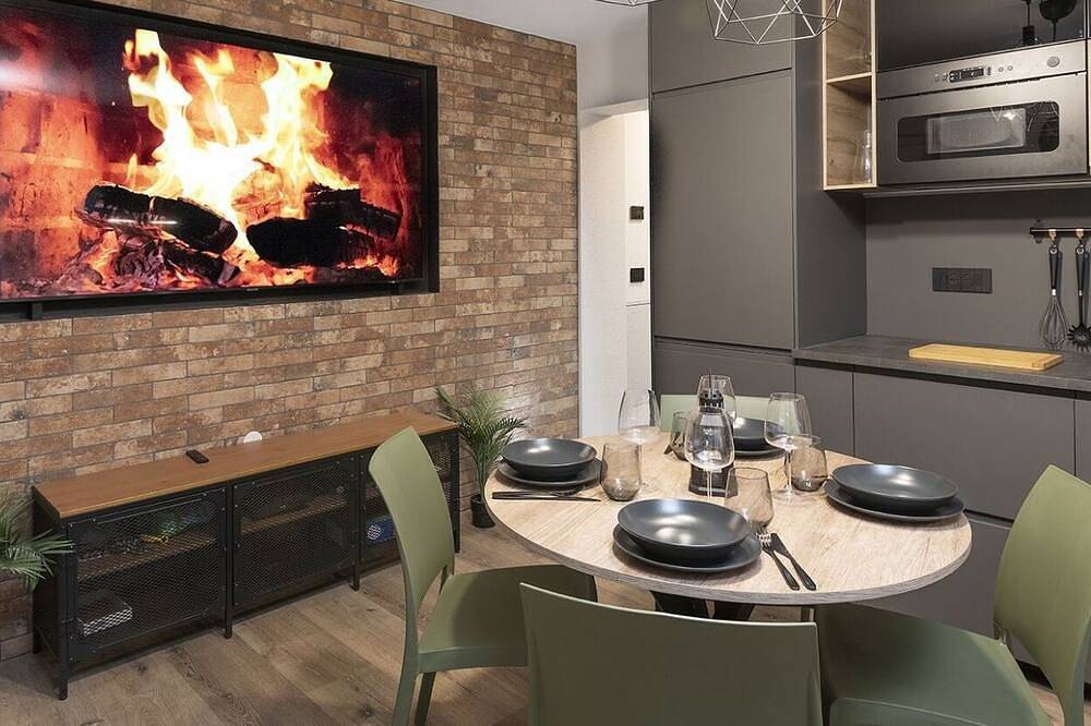 Ganze Wohnung, La Tana - One Bedroom Apartment, Sleeps 4 in Vezza d'Oglio (dorf), Vezza d'Oglio