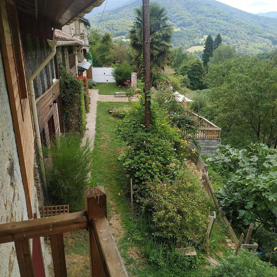 Double or Twin Room with Garden View in Sengouagnet, Haute-Garonne