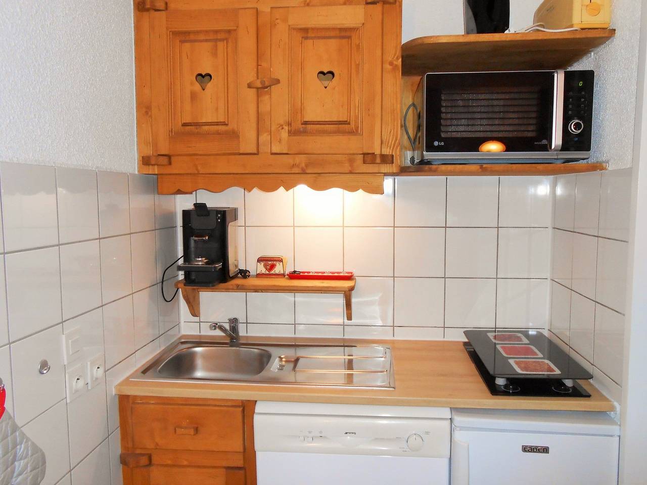 Apartamento entero, Apartamento acogedor con balcón, a pie de pistas, parking cubierto in Vénosc, Les Deux Alpes