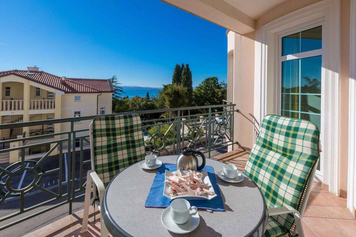 Ganze Ferienwohnung, Ferienwohnung mit Balkon und Klimaanlage in Gradsko kupalište (Crikvenica), Crikvenica